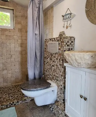 Willa Morii Pool Bukareszt