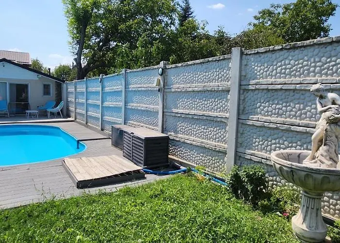 Morii Pool فيلة