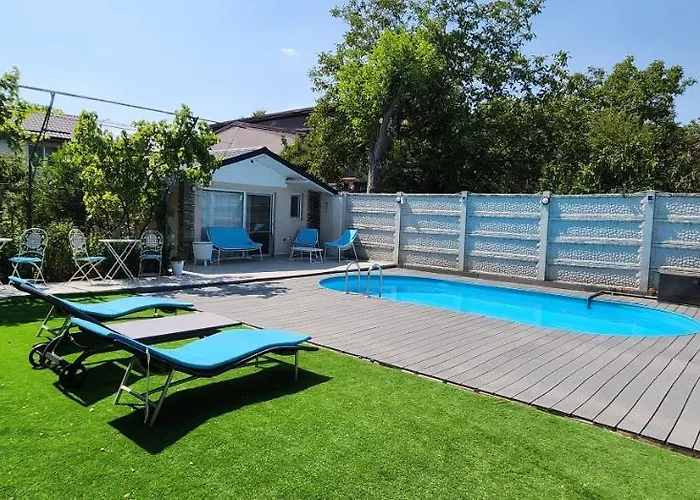 Morii Pool بوخارست