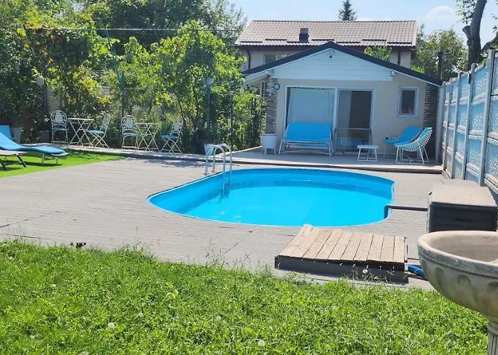 Morii Pool بوخارست